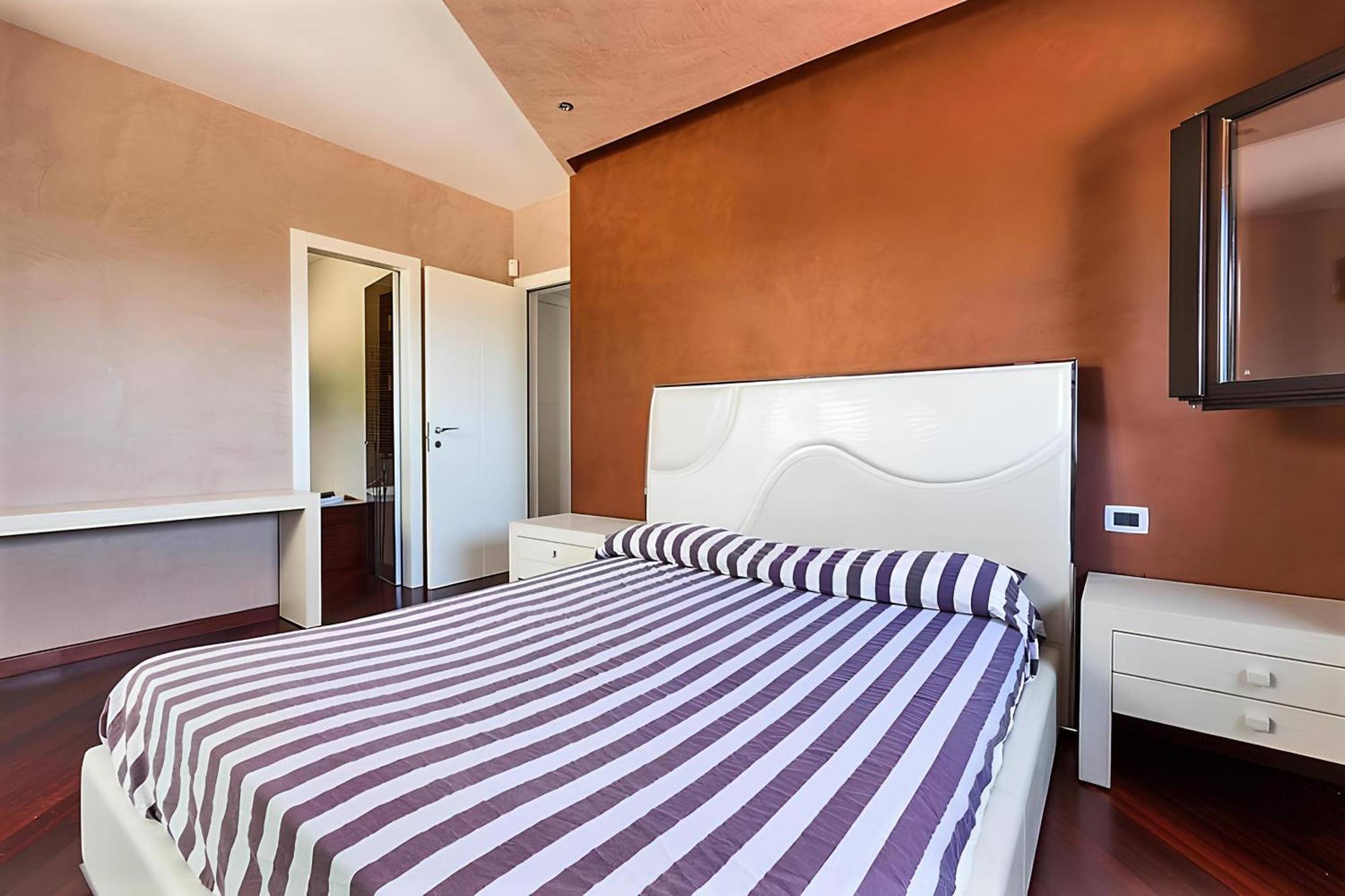 Villa Iside Конверсано Екстериор снимка